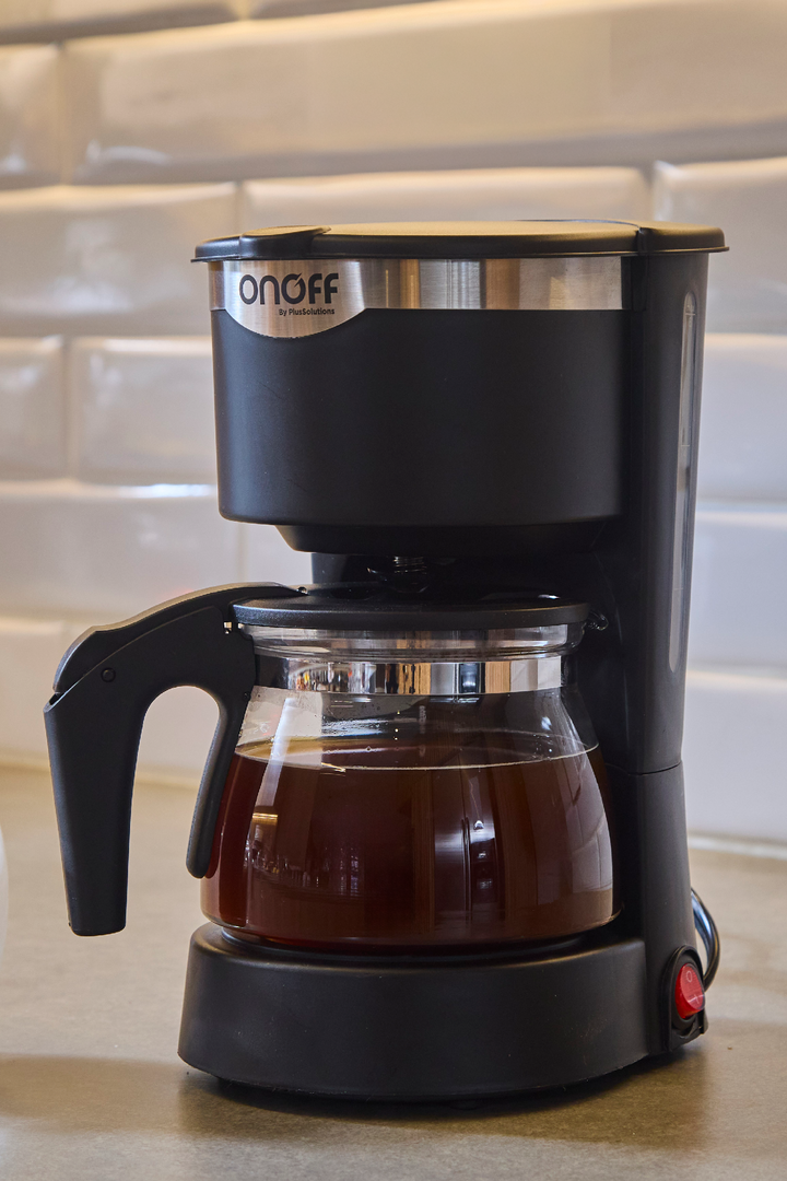 CAFETERA NEGRA 650ML